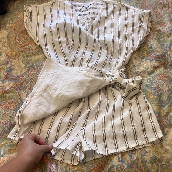 NWT Miou Muse wrap Shorts romper one piece  with front skirt size Small - Picture 9 of 12